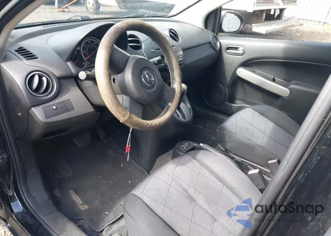 2013 Mazda Mazda2 Sport из США, поврежденный, VIN JM1DE1KY8D0155283